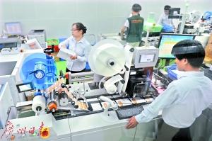 護(hù)照、港澳通行證制作也需要用到風(fēng)淋室